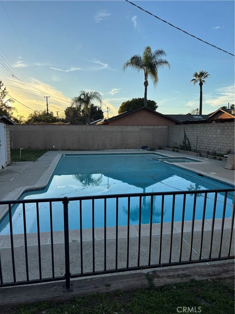 254 E 4th, San Dimas, California 91773 home-pic-5