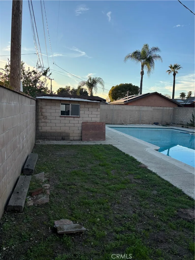 254 E 4th, San Dimas, California 91773 home-pic-6