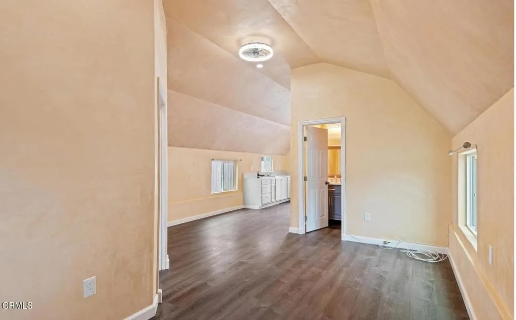 831 Blaine Avenue, Fillmore, California 93015 home-pic-4