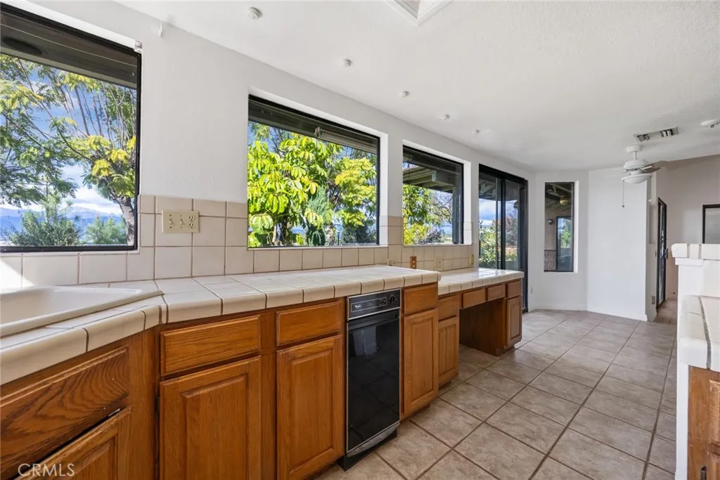 3195 Hampton, West Covina, California 91791 home-pic-23