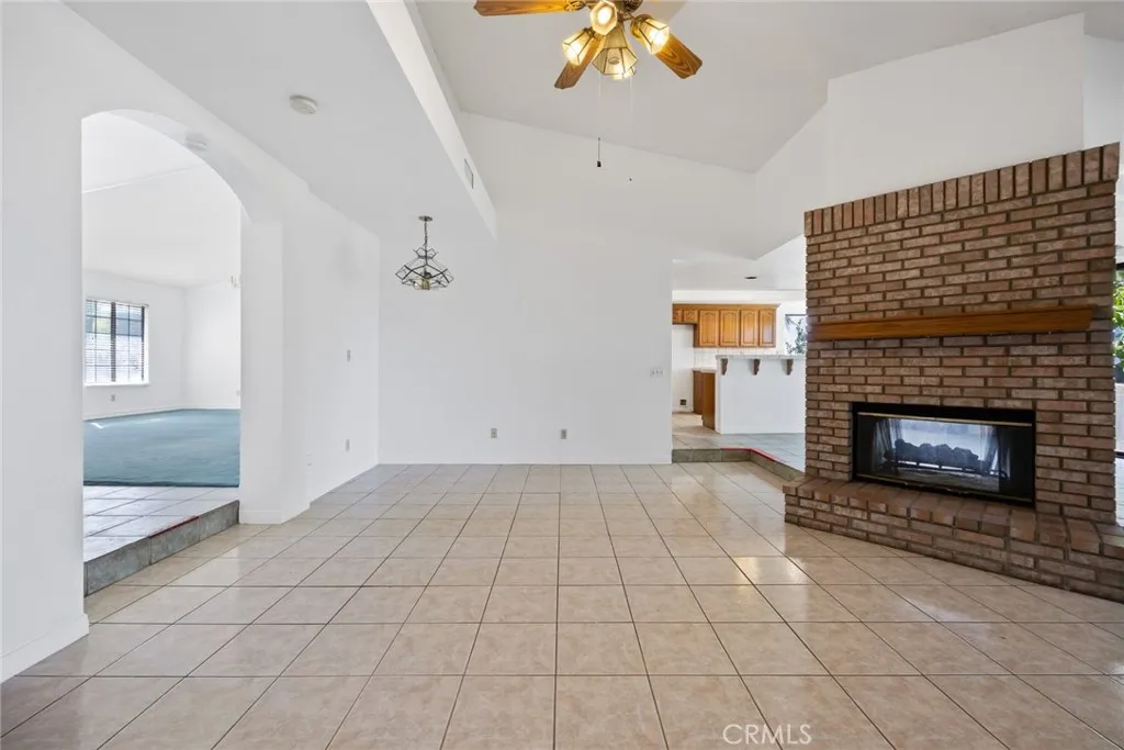 3195 Hampton, West Covina, California 91791 home-pic-31