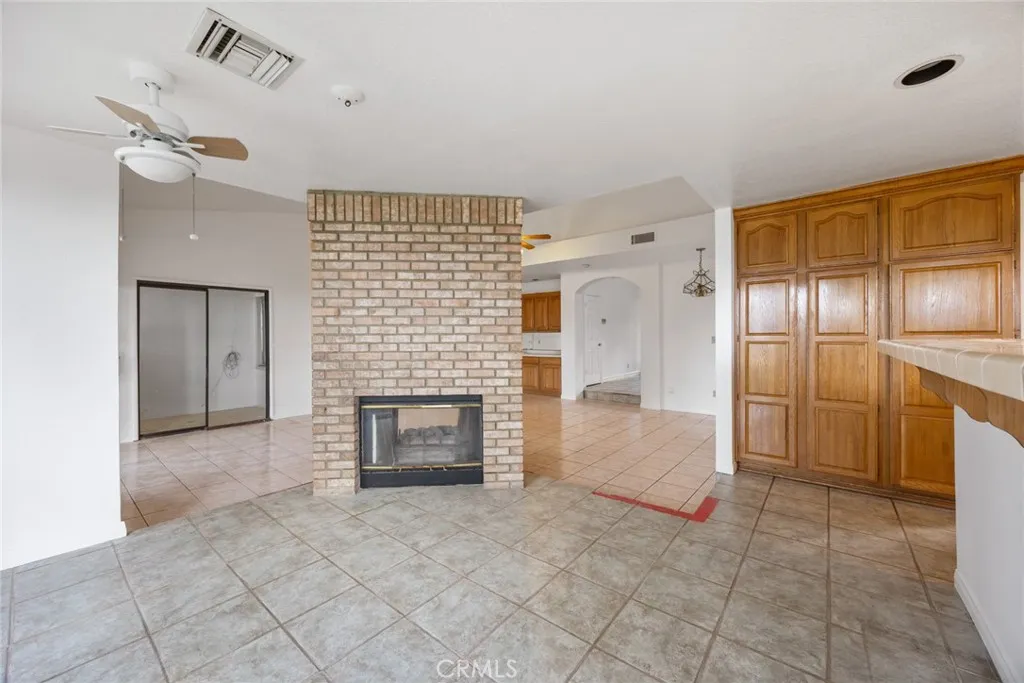 3195 Hampton, West Covina, California 91791 home-pic-25