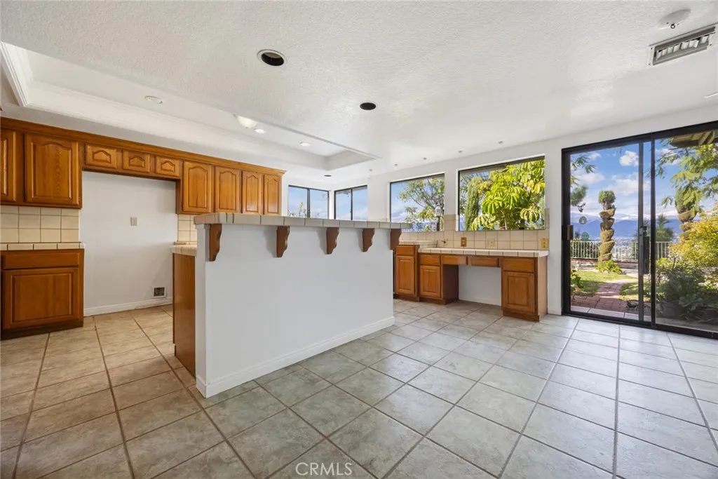 3195 Hampton, West Covina, California 91791 home-pic-26