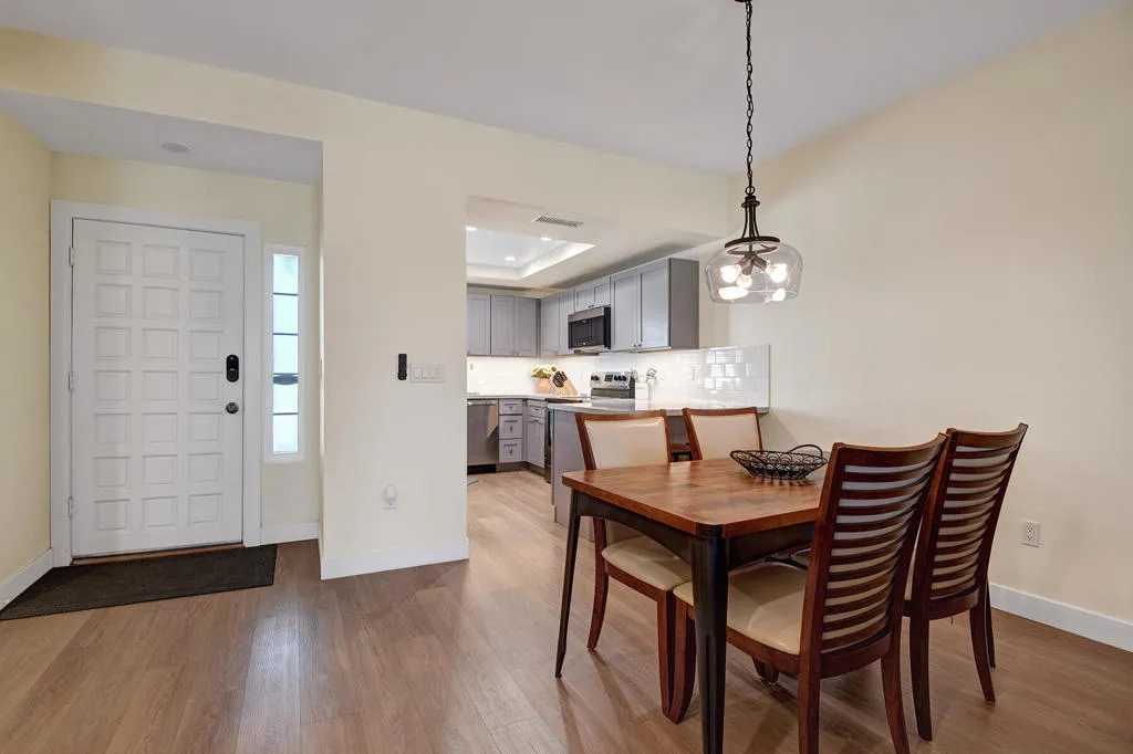 43733 Avenida Alicante, Palm Desert, California 92211 home-pic-8