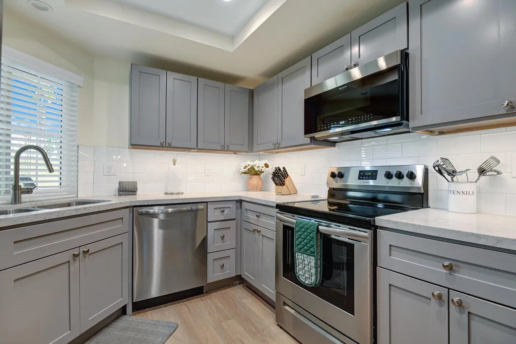 43733 Avenida Alicante, Palm Desert, California 92211 home-pic-10