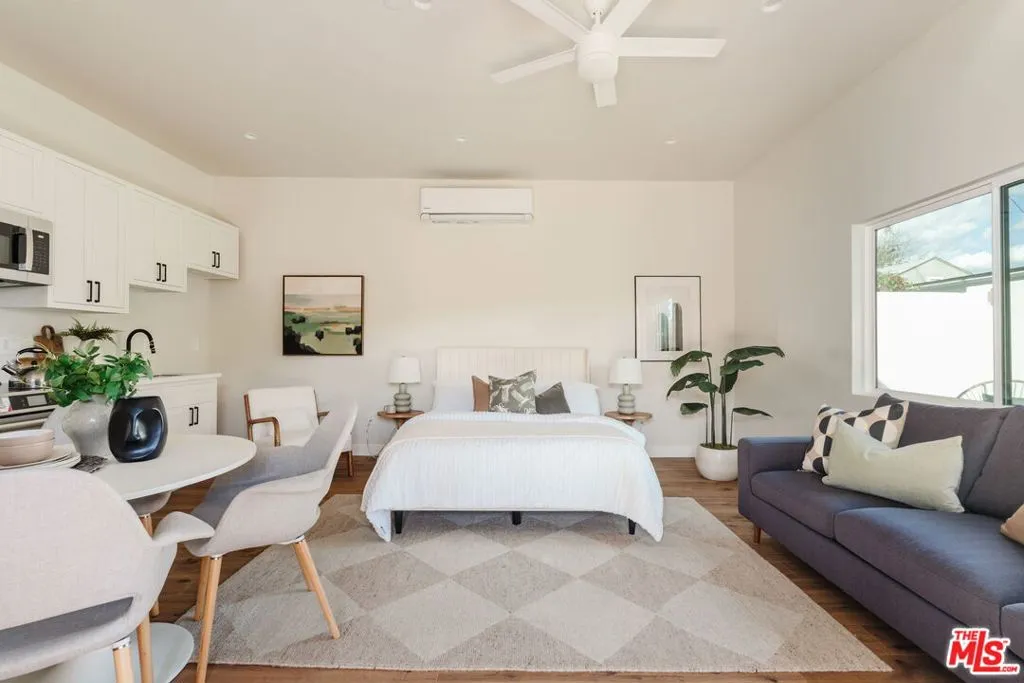 3014 S Norton Avenue, Los Angeles, California 90018 home-pic-28