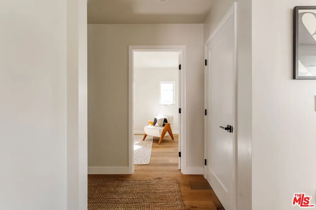 3014 S Norton Avenue, Los Angeles, California 90018 home-pic-16