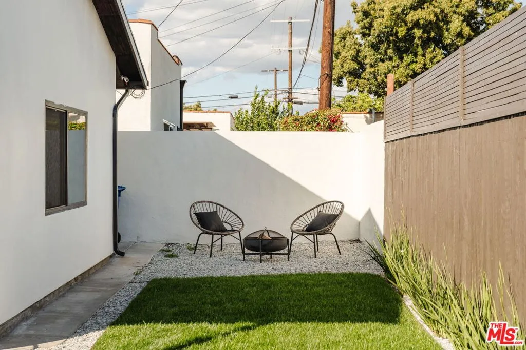 3014 S Norton Avenue, Los Angeles, California 90018 home-pic-35