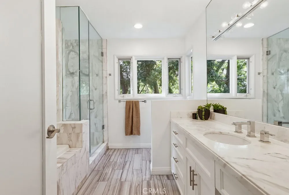 9499 Cherokee, Beverly Hills, California 90210 home-pic-46