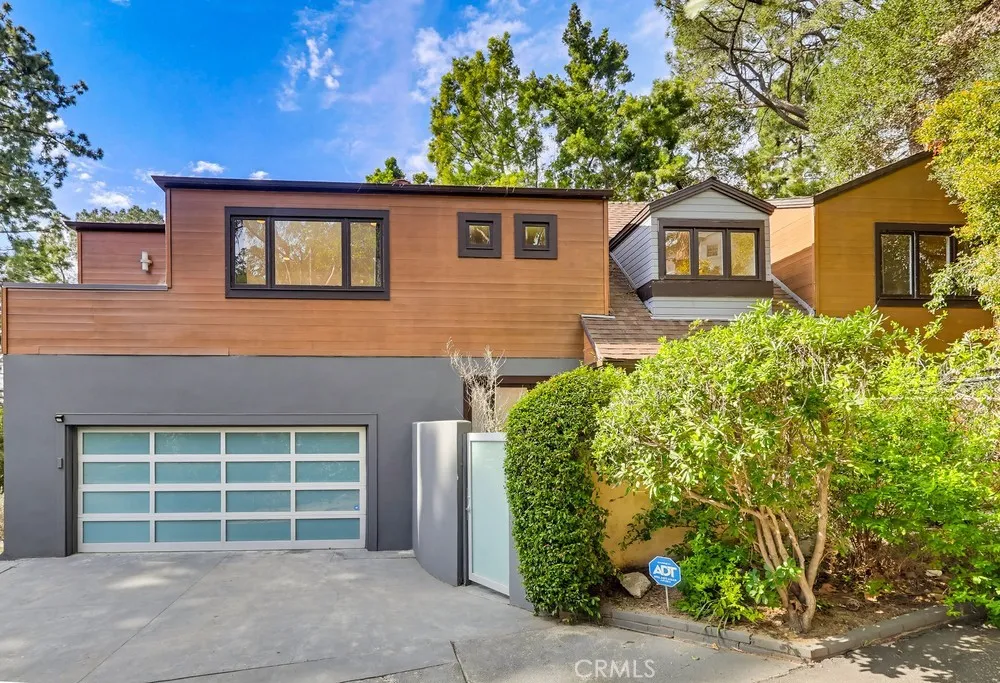 9499 Cherokee, Beverly Hills, California 90210 home-pic-3