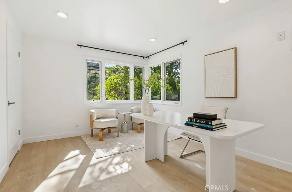 9499 Cherokee, Beverly Hills, California 90210 home-pic-22
