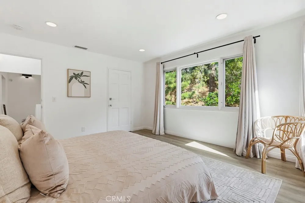 9499 Cherokee, Beverly Hills, California 90210 home-pic-30