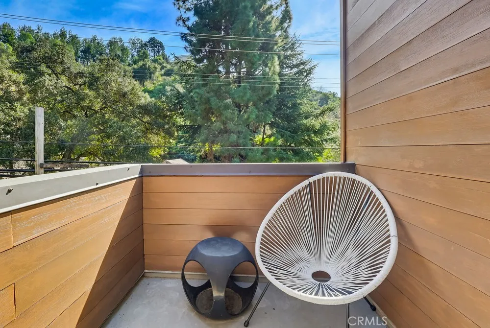 9499 Cherokee, Beverly Hills, California 90210 home-pic-33