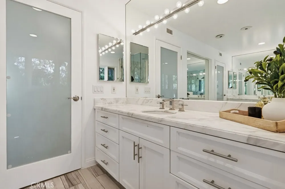 9499 Cherokee, Beverly Hills, California 90210 home-pic-48