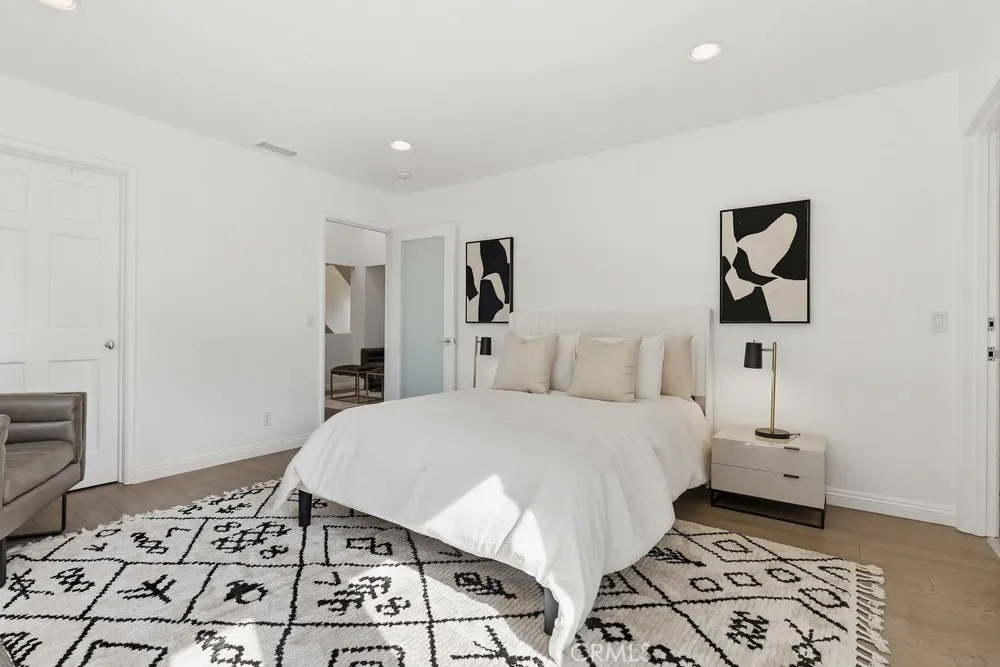 9499 Cherokee, Beverly Hills, California 90210 home-pic-39