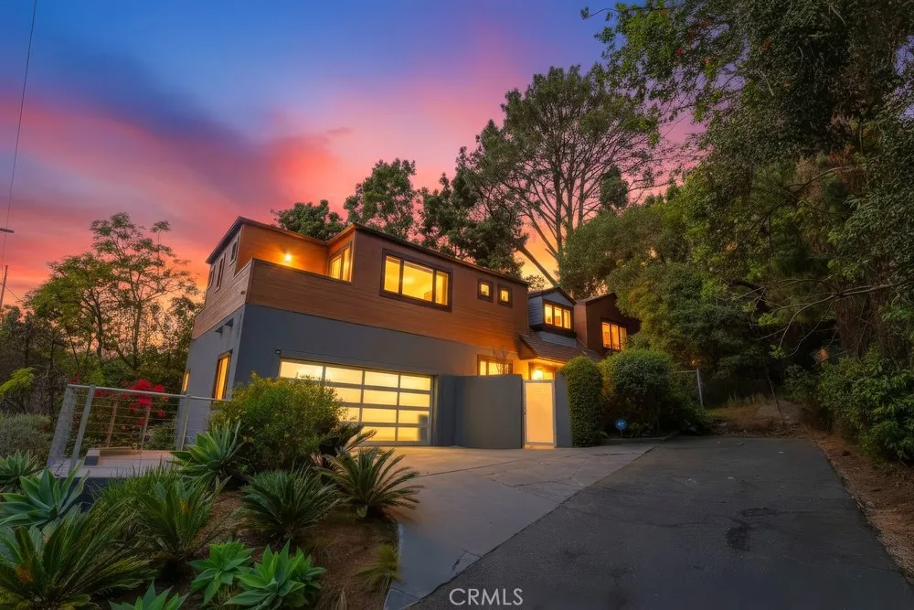 9499 Cherokee, Beverly Hills, California 90210 home-pic-2