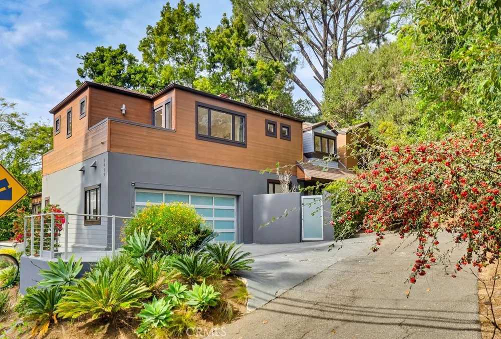 9499 Cherokee, Beverly Hills, California 90210 home-pic-1