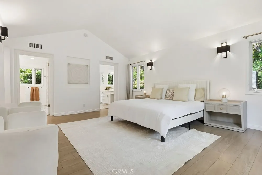 9499 Cherokee, Beverly Hills, California 90210 home-pic-42