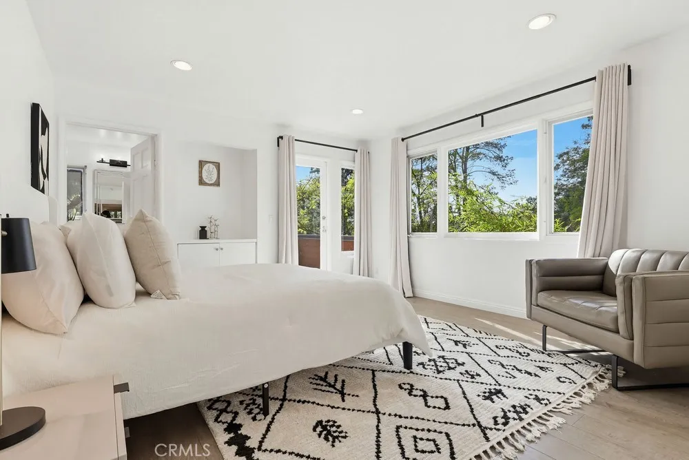 9499 Cherokee, Beverly Hills, California 90210 home-pic-38