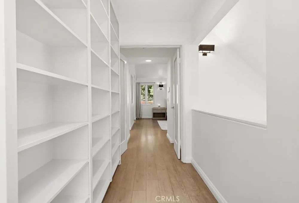 9499 Cherokee, Beverly Hills, California 90210 home-pic-41