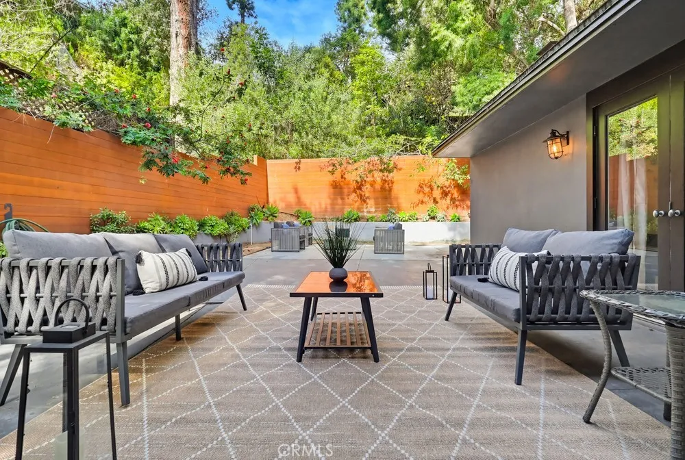 9499 Cherokee, Beverly Hills, California 90210 home-pic-54