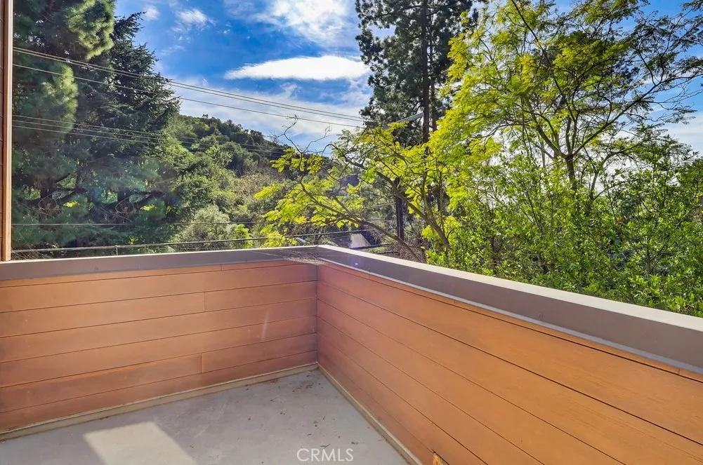 9499 Cherokee, Beverly Hills, California 90210 home-pic-40