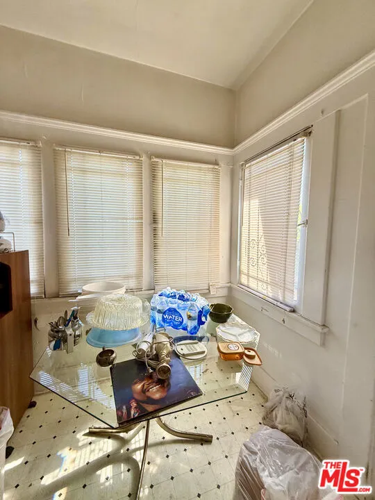 1473 W 47th Street, Los Angeles, California 90062 home-pic-6