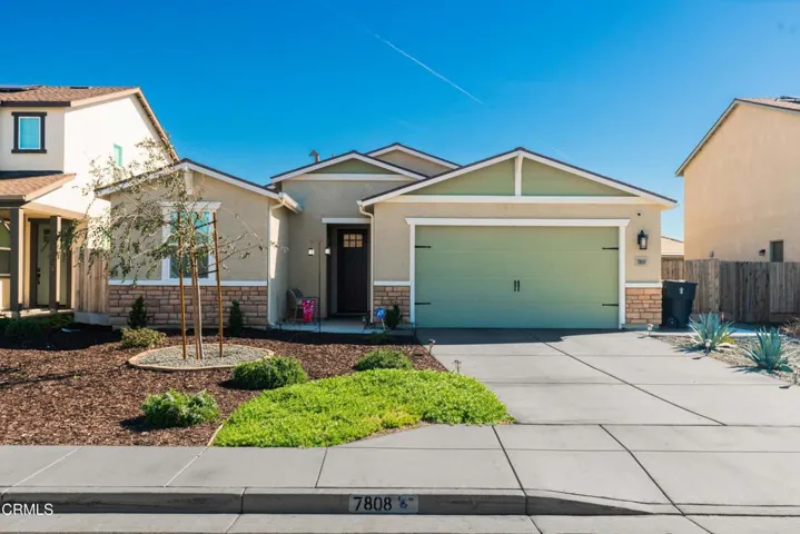 06_front_exterior_5