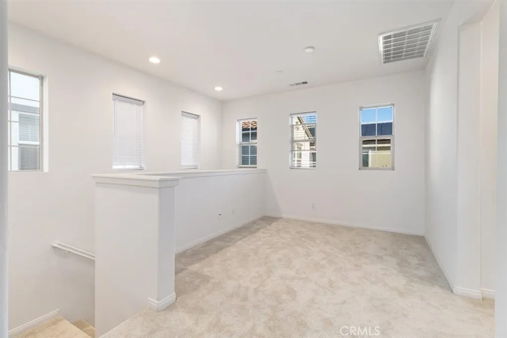 3126 E Painted Crescent St, Ontario, California 91762 home-pic-21