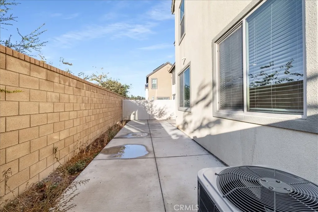 3126 E Painted Crescent St, Ontario, California 91762 home-pic-13