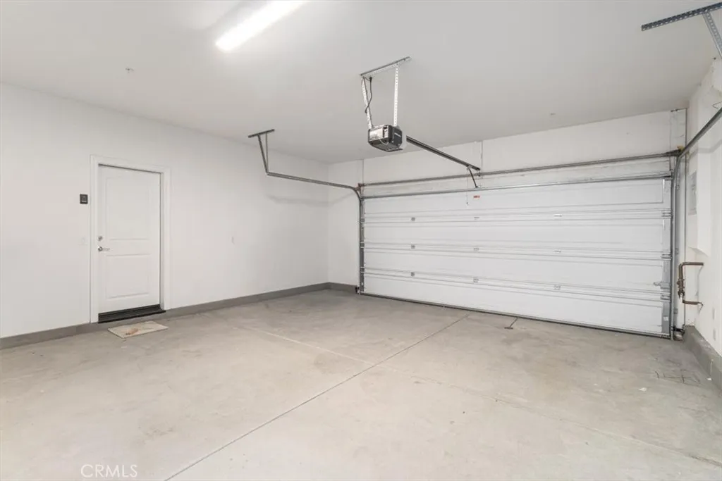 3126 E Painted Crescent St, Ontario, California 91762 home-pic-18