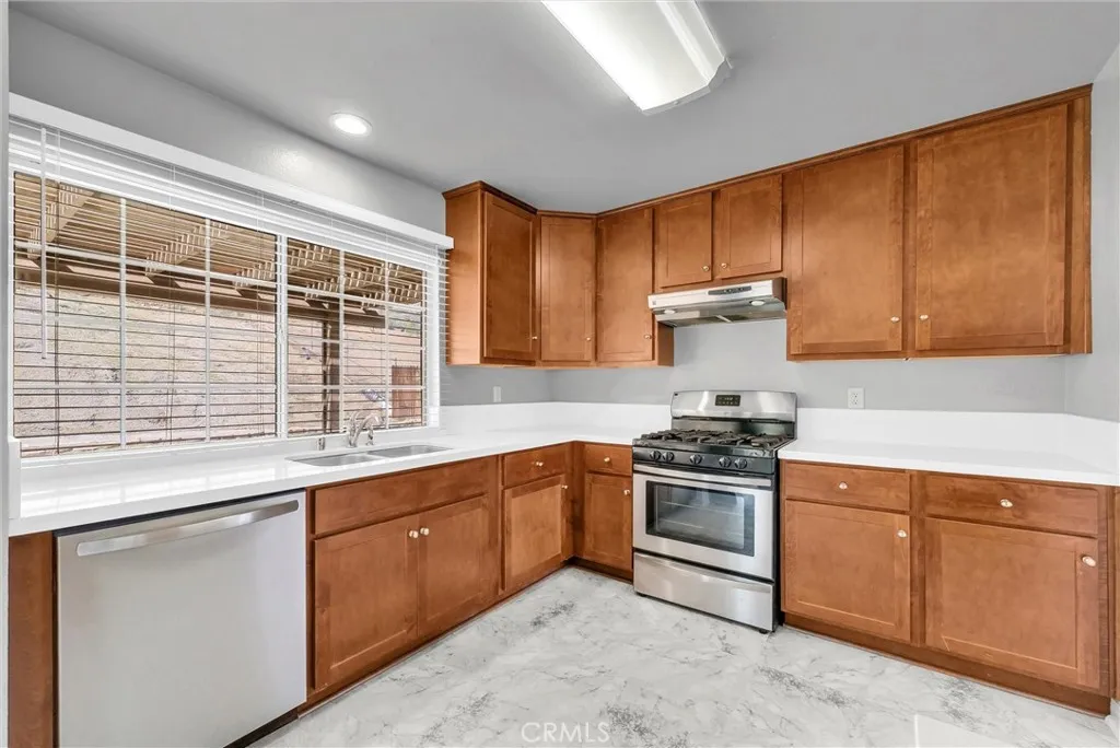 4549 Pinto, Jurupa Valley, California 92509 home-pic-20