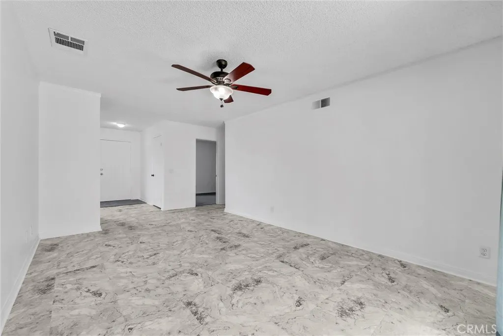 4549 Pinto, Jurupa Valley, California 92509 home-pic-21