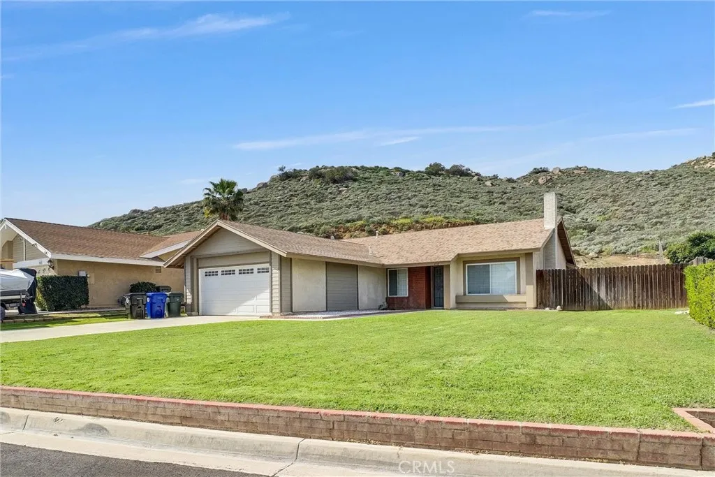 4549 Pinto, Jurupa Valley, California 92509 home-pic-10
