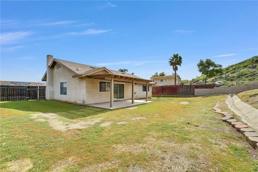 4549 Pinto, Jurupa Valley, California 92509 home-pic-37