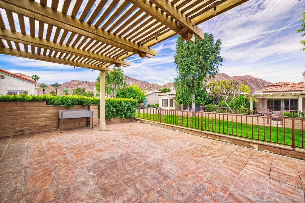 48131 Via Hermosa, La Quinta, California 92253 home-pic-26