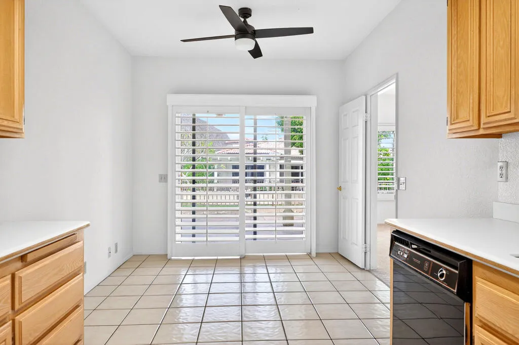48131 Via Hermosa, La Quinta, California 92253 home-pic-24