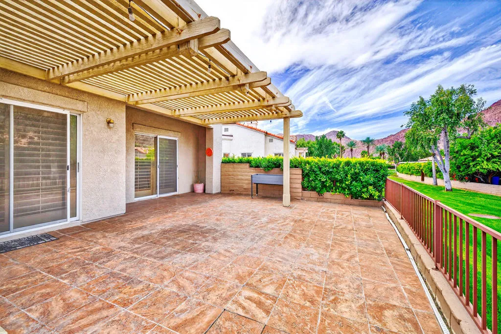 48131 Via Hermosa, La Quinta, California 92253 home-pic-27