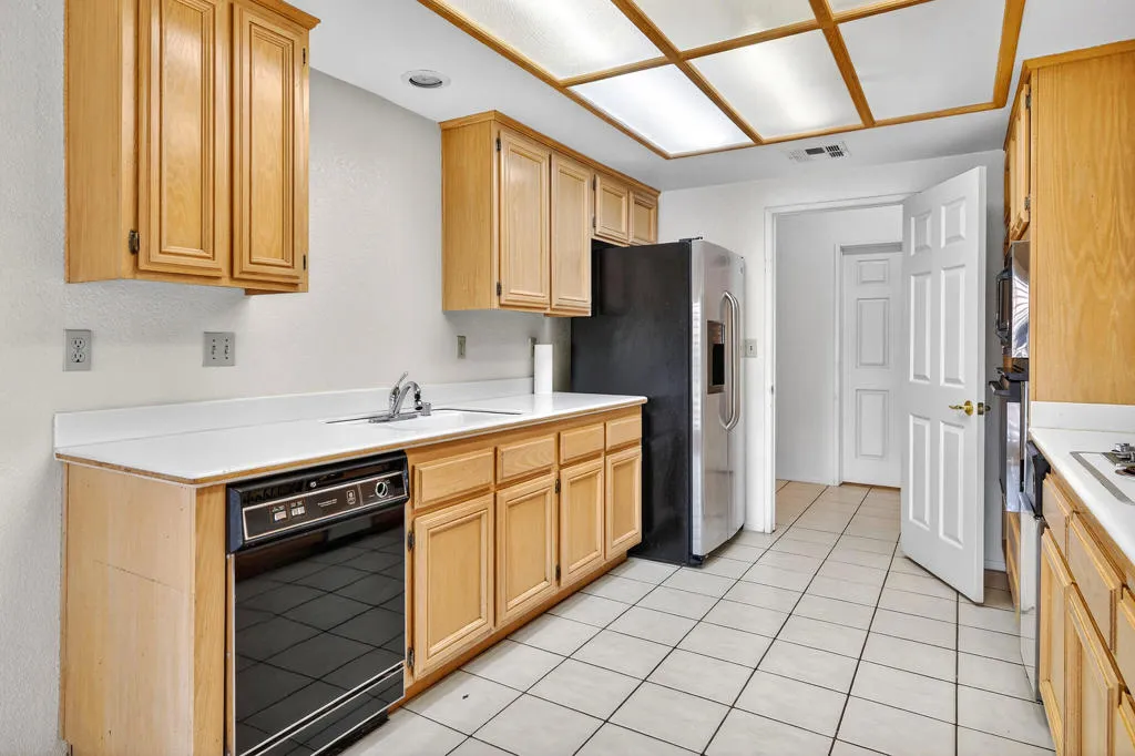 48131 Via Hermosa, La Quinta, California 92253 home-pic-25