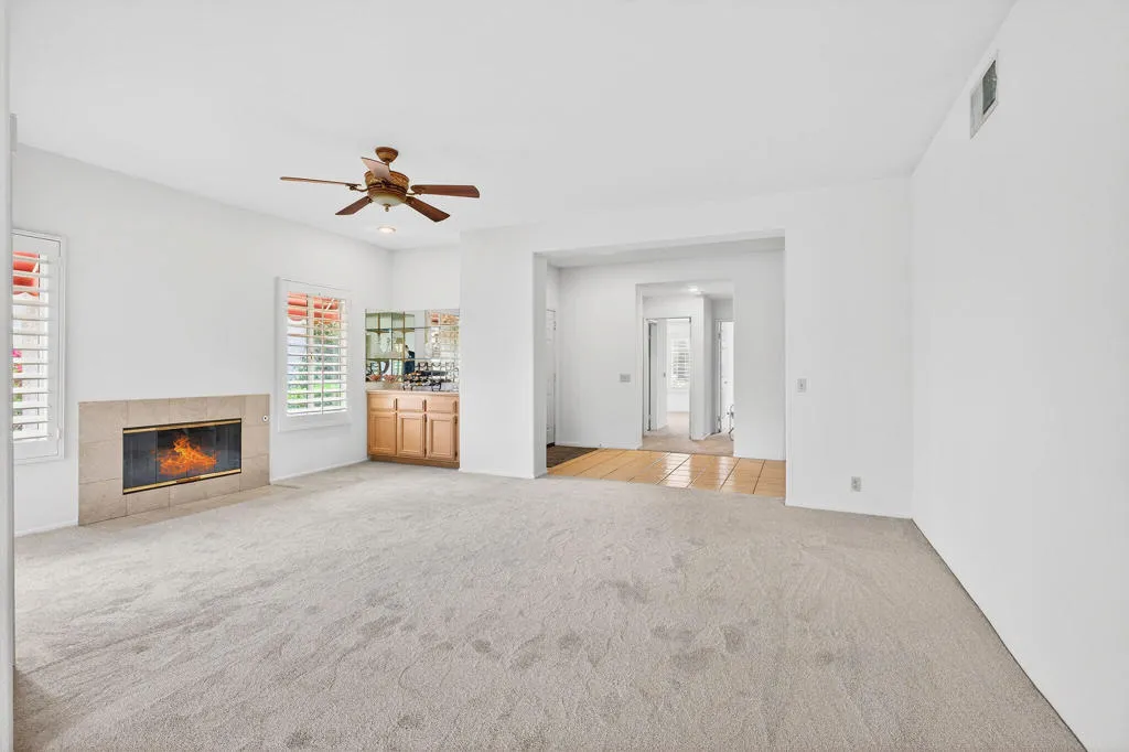 48131 Via Hermosa, La Quinta, California 92253 home-pic-7