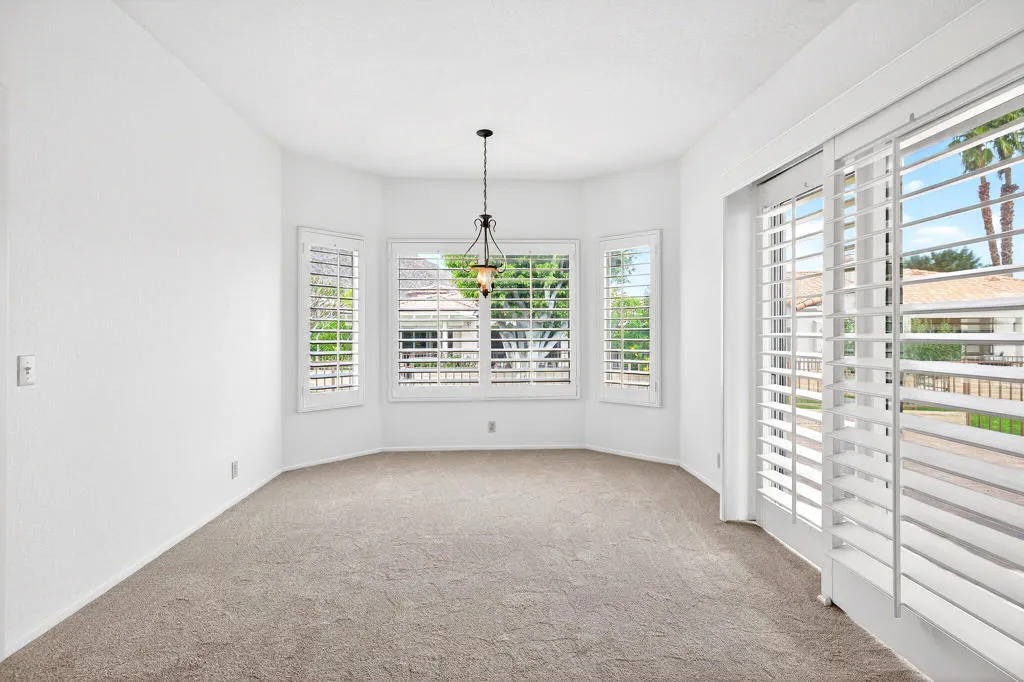 48131 Via Hermosa, La Quinta, California 92253 home-pic-9