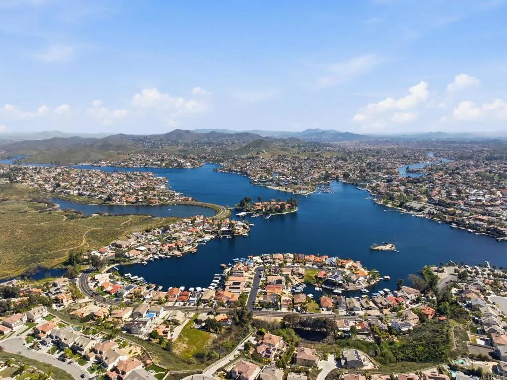 Ah, to gaze out at a lake like a King or Queen from his castle!
