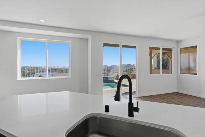 How can you focus on the dishes when you are mesmarized by what's outside?