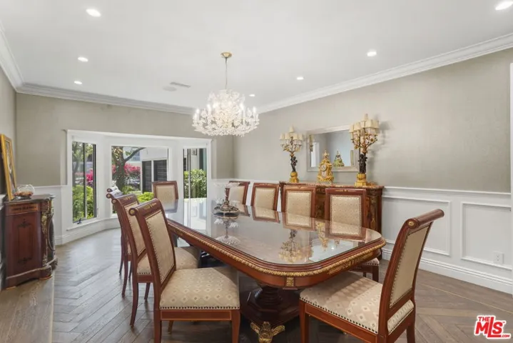 formal dining room