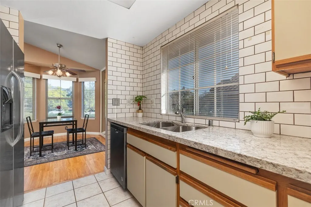 3 Via Pariente, Rancho Santa Margarita, California 92688 home-pic-24