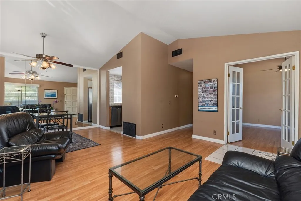3 Via Pariente, Rancho Santa Margarita, California 92688 home-pic-14