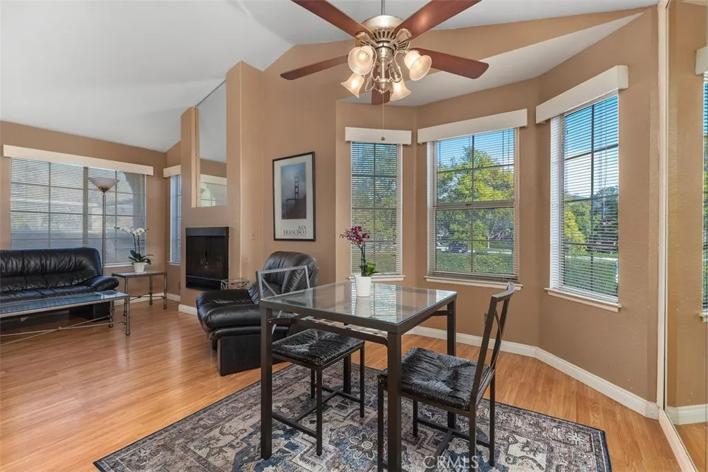 3 Via Pariente, Rancho Santa Margarita, California 92688 home-pic-17
