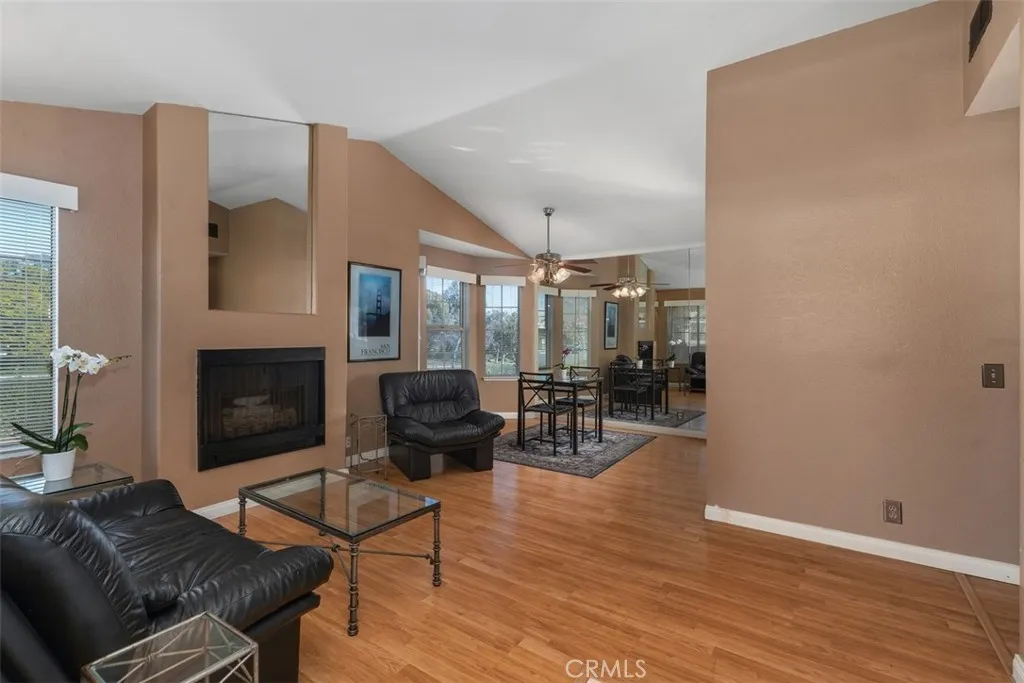 3 Via Pariente, Rancho Santa Margarita, California 92688 home-pic-8