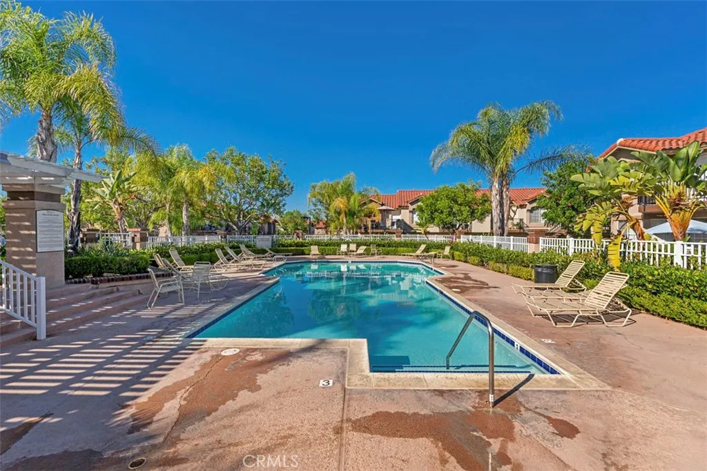 3 Via Pariente, Rancho Santa Margarita, California 92688 home-pic-40