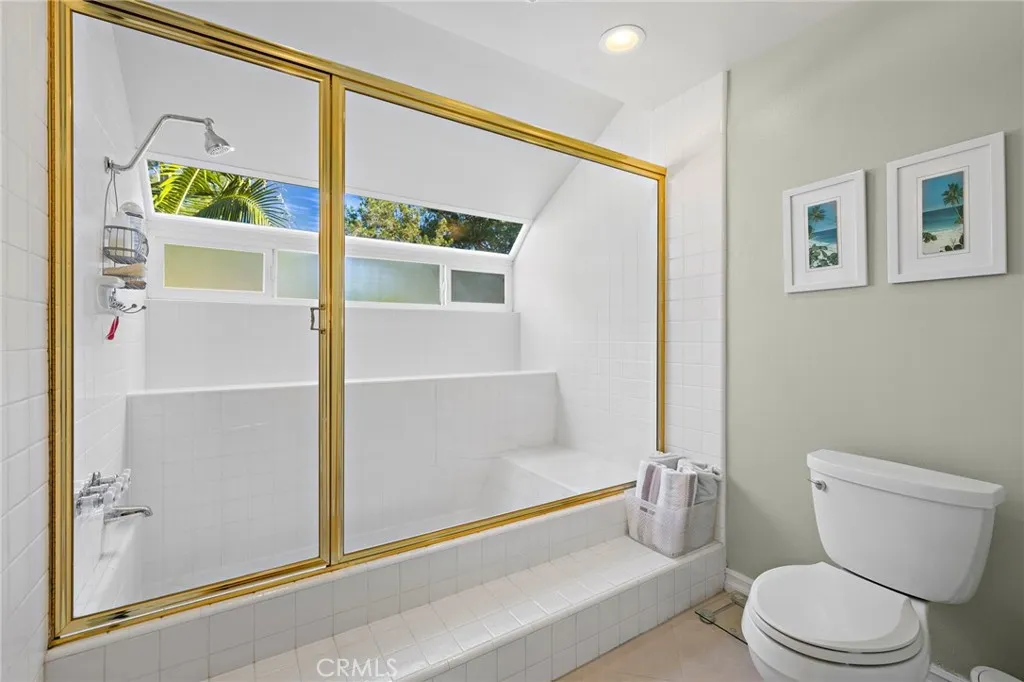 25 Lucerne, Newport Beach, California 92660 home-pic-20